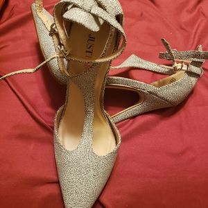 Ladies shoes